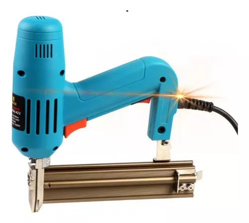 Clavadora Corchetera Grapas Tipo U 422