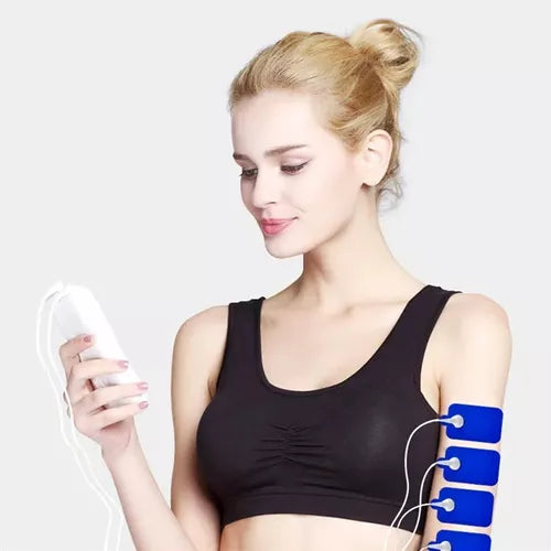 Masajeador Tens Electroestimulador 4 Parches Alivia El Dolor Color Blanco