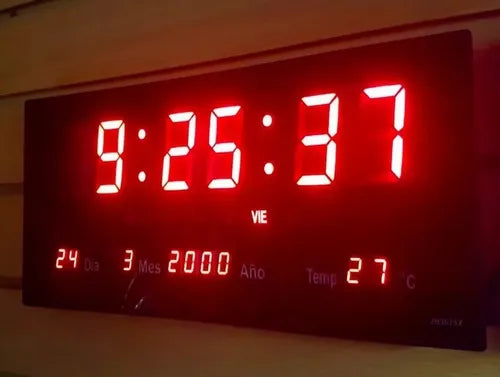 Reloj Digital De Pared Con Pantalla Led Modelo 3615 Estructura Negro