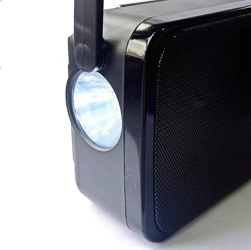 Radio Am Fm Ws1 Ws2 Usb Recargable Y Linterna 13482