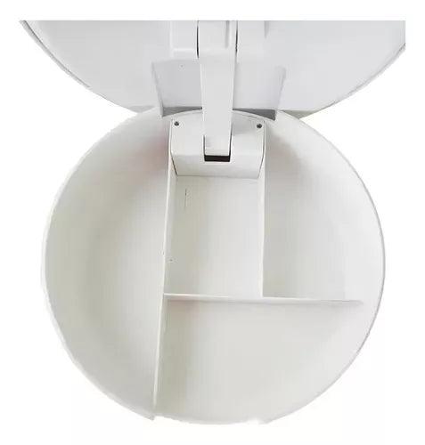Espejo Triple Con Compartimiento Tocador Aumento 5x Luz Led Color Del Marco Blanco