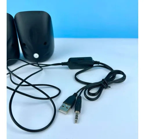 Parlantes Led Rgb Multimedia Para Pc Gamer Speaker E-1053 Color Negro